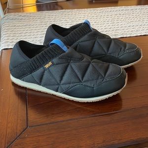 Teva ReEmber Slippers in Black